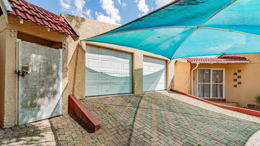 3 Bedroom Property for Sale in Edenvale Gauteng