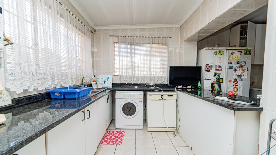 3 Bedroom Property for Sale in Edenvale Gauteng