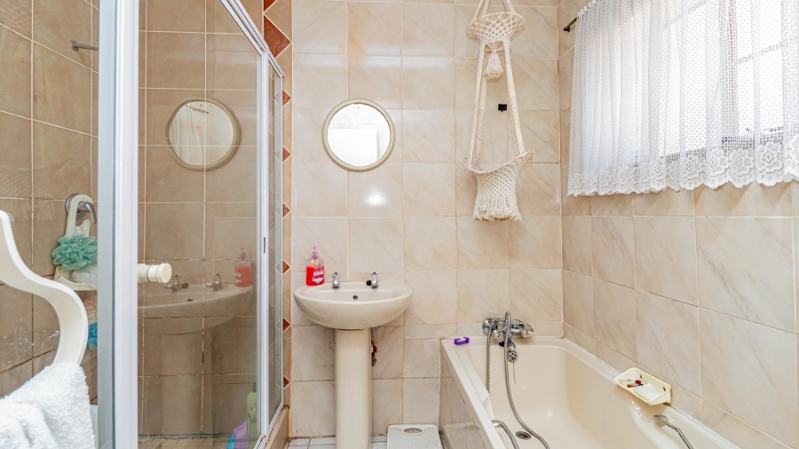 3 Bedroom Property for Sale in Edenvale Gauteng