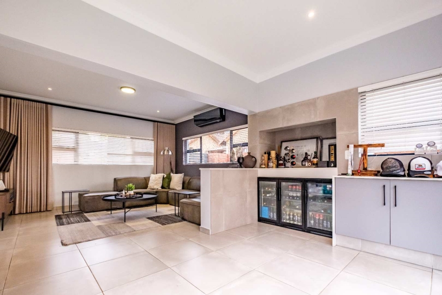 3 Bedroom Property for Sale in Sunward Park Gauteng