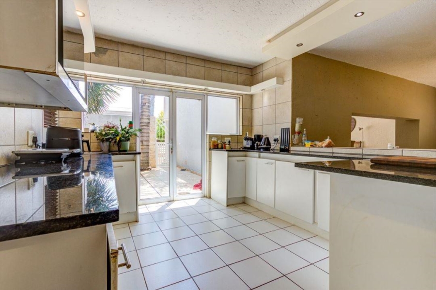 3 Bedroom Property for Sale in Sunward Park Gauteng