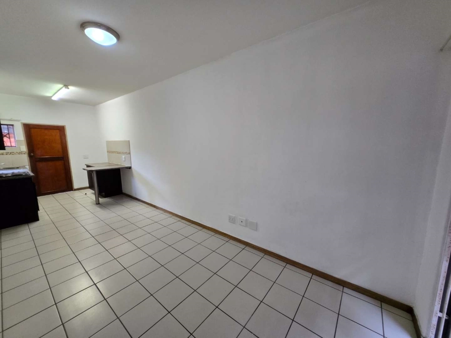 To Let 1 Bedroom Property for Rent in Richmond Gauteng