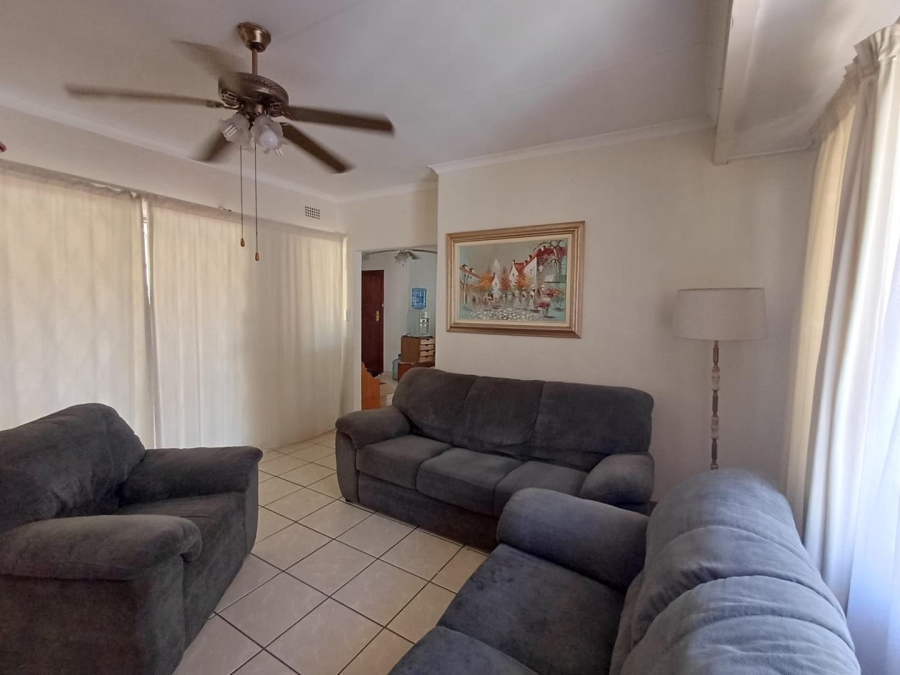 3 Bedroom Property for Sale in Bromhof Gauteng