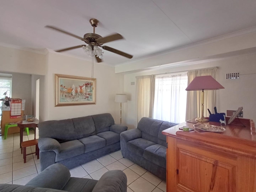 3 Bedroom Property for Sale in Bromhof Gauteng