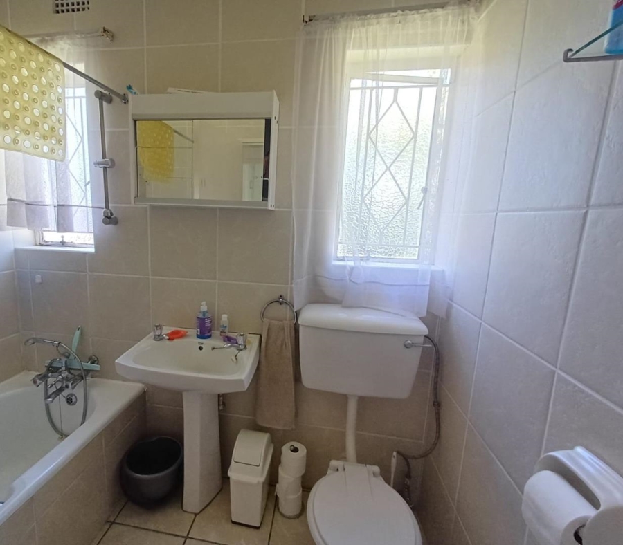 3 Bedroom Property for Sale in Bromhof Gauteng