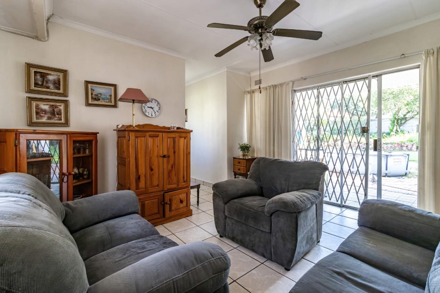 3 Bedroom Property for Sale in Bromhof Gauteng