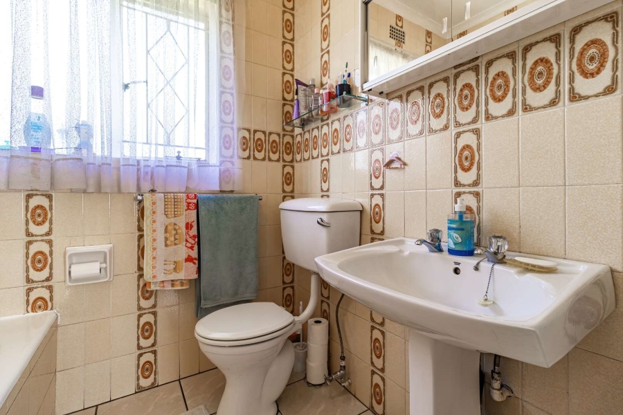 3 Bedroom Property for Sale in Bromhof Gauteng