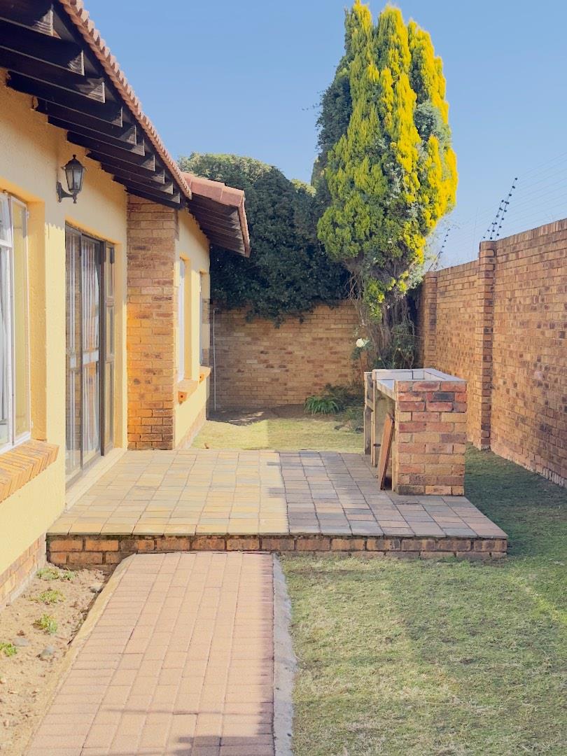 3 Bedroom Property for Sale in Midrand Gauteng