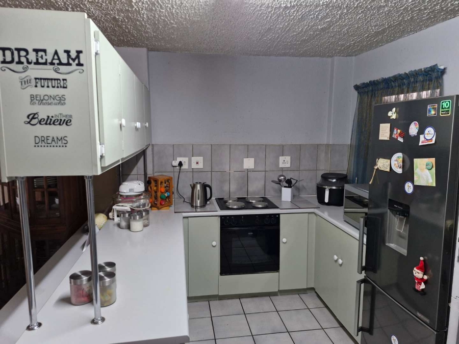 2 Bedroom Property for Sale in Silverton Gauteng