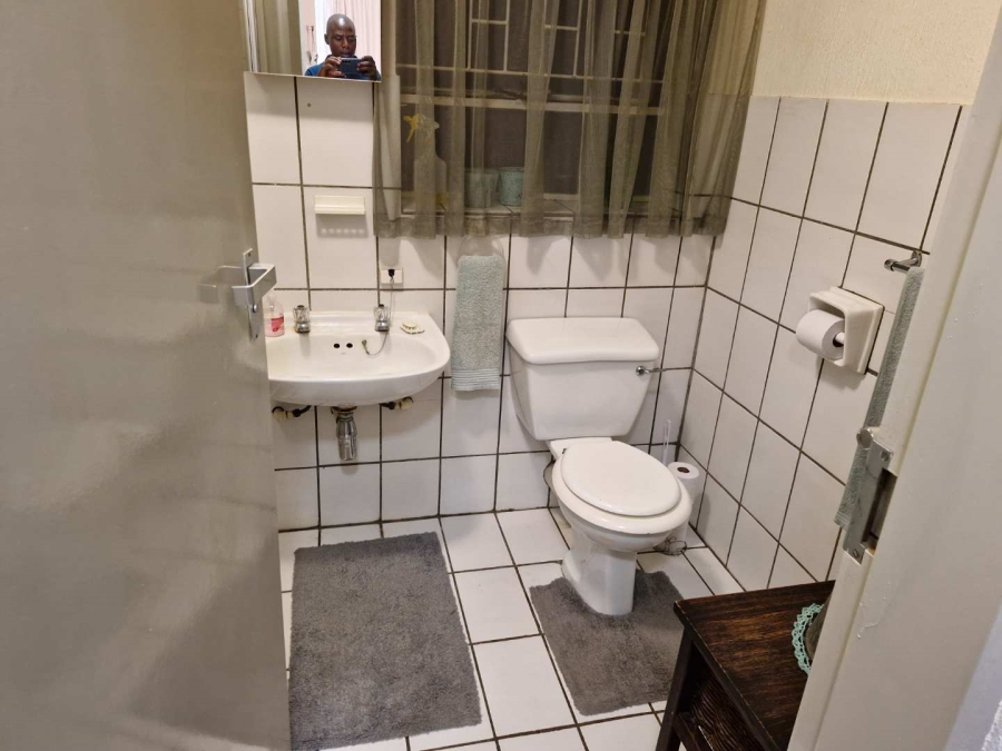 2 Bedroom Property for Sale in Silverton Gauteng