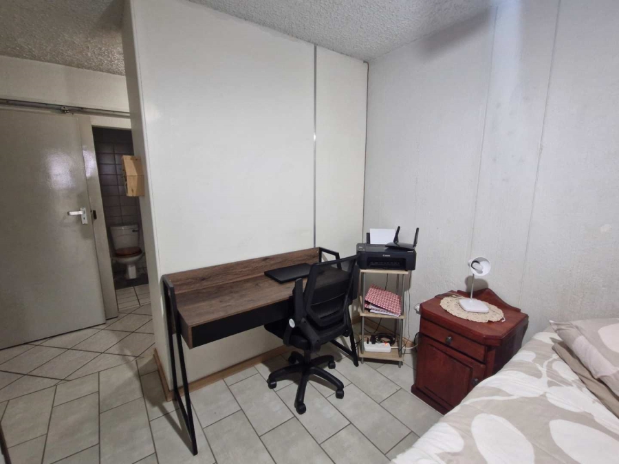 2 Bedroom Property for Sale in Silverton Gauteng