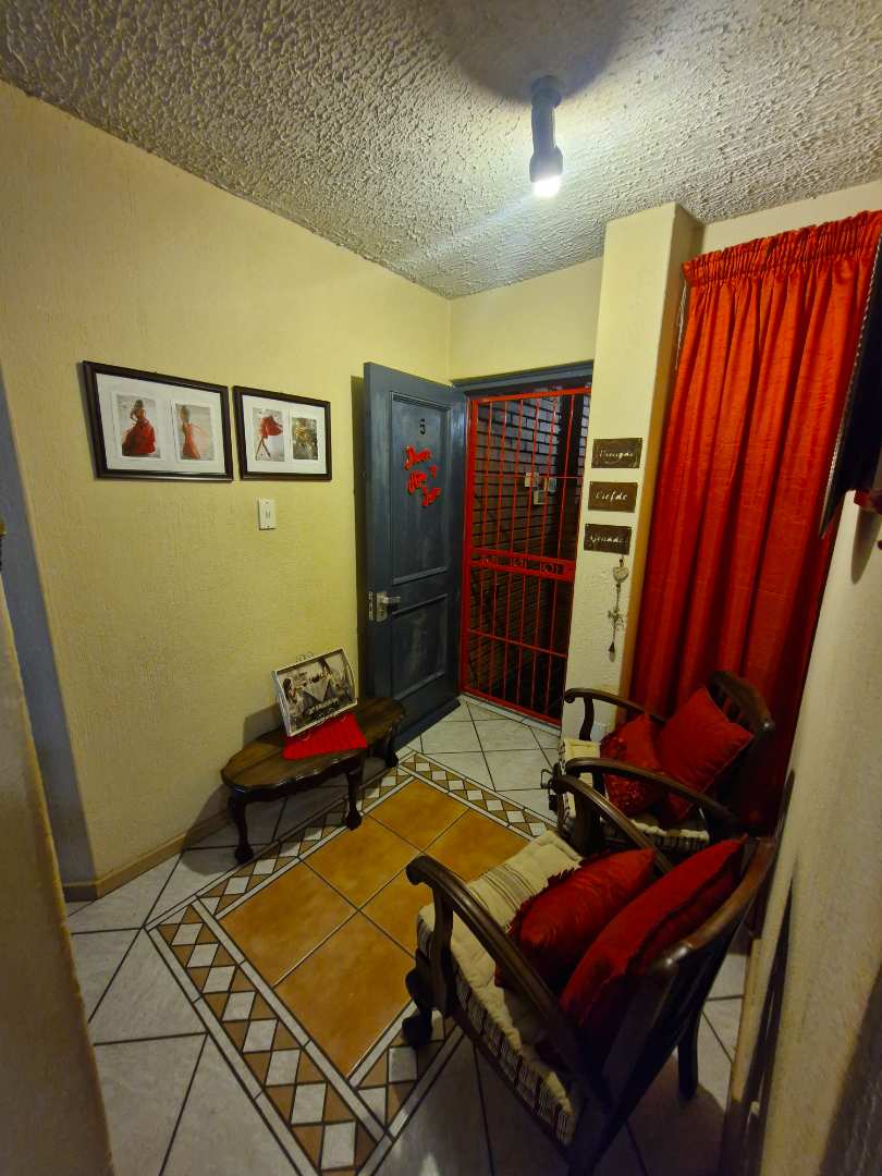 2 Bedroom Property for Sale in Silverton Gauteng