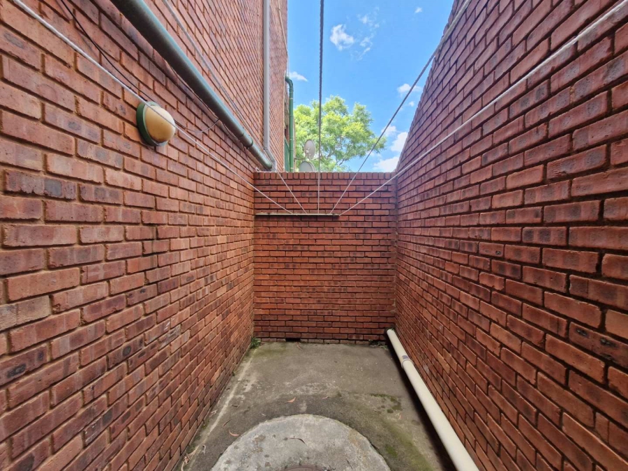 2 Bedroom Property for Sale in Silverton Gauteng