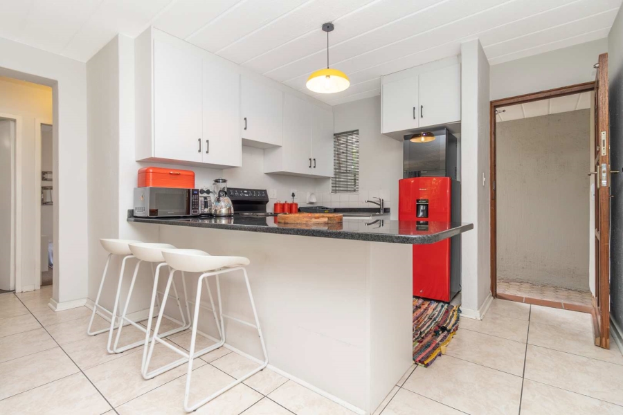 2 Bedroom Property for Sale in Bryanston Gauteng