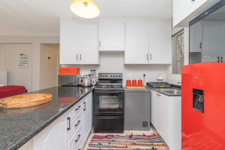 2 Bedroom Property for Sale in Bryanston Gauteng