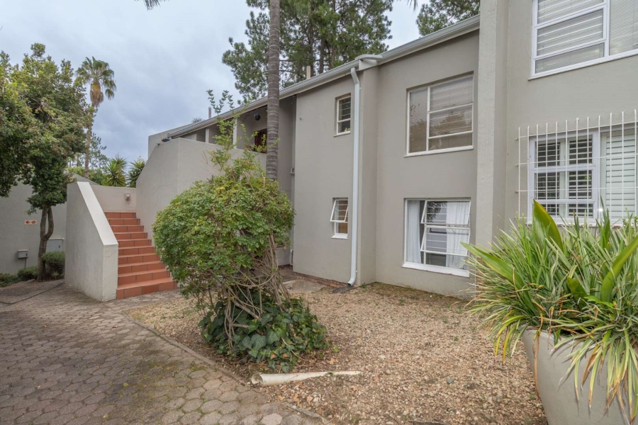 2 Bedroom Property for Sale in Bryanston Gauteng