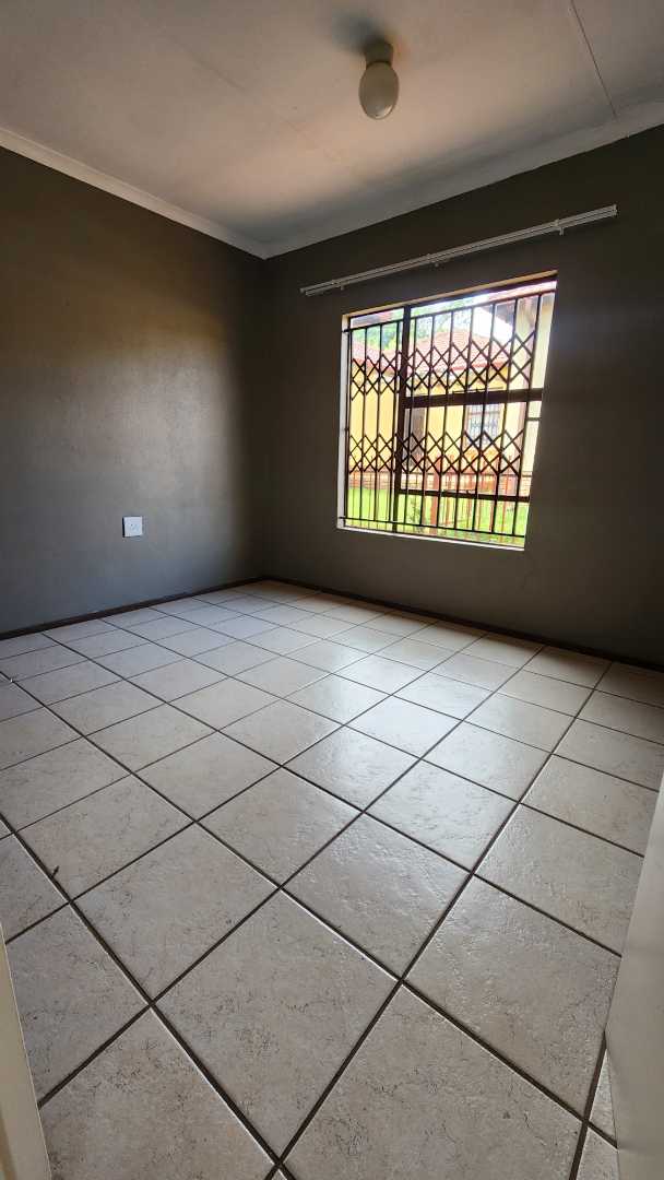 To Let 3 Bedroom Property for Rent in Heatherview Gauteng