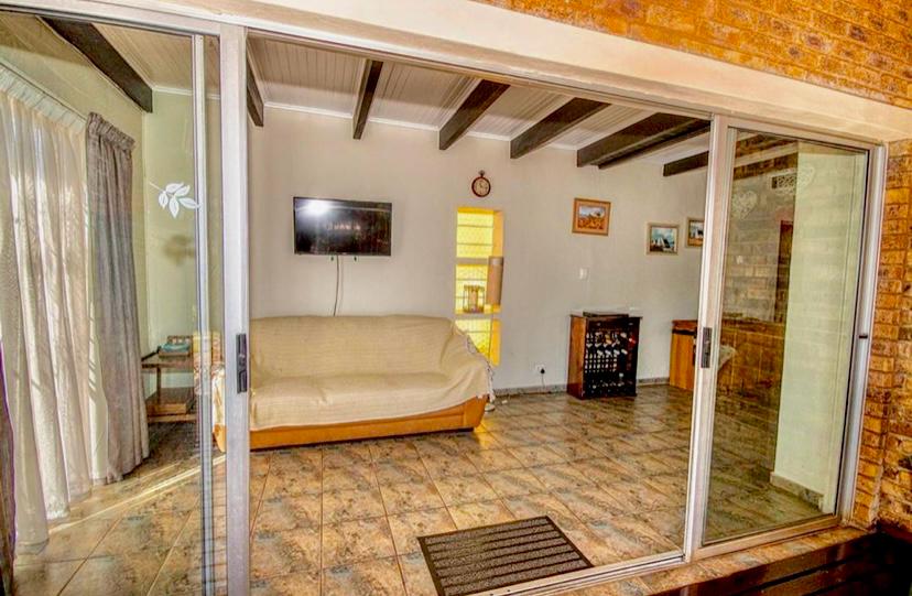 3 Bedroom Property for Sale in Brackenhurst Gauteng