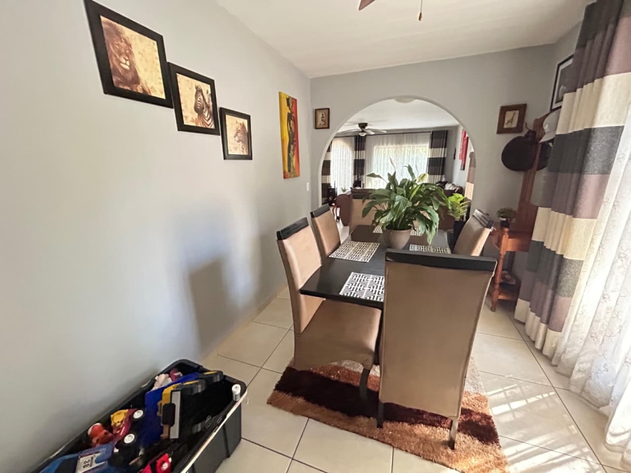 2 Bedroom Property for Sale in South Crest Gauteng