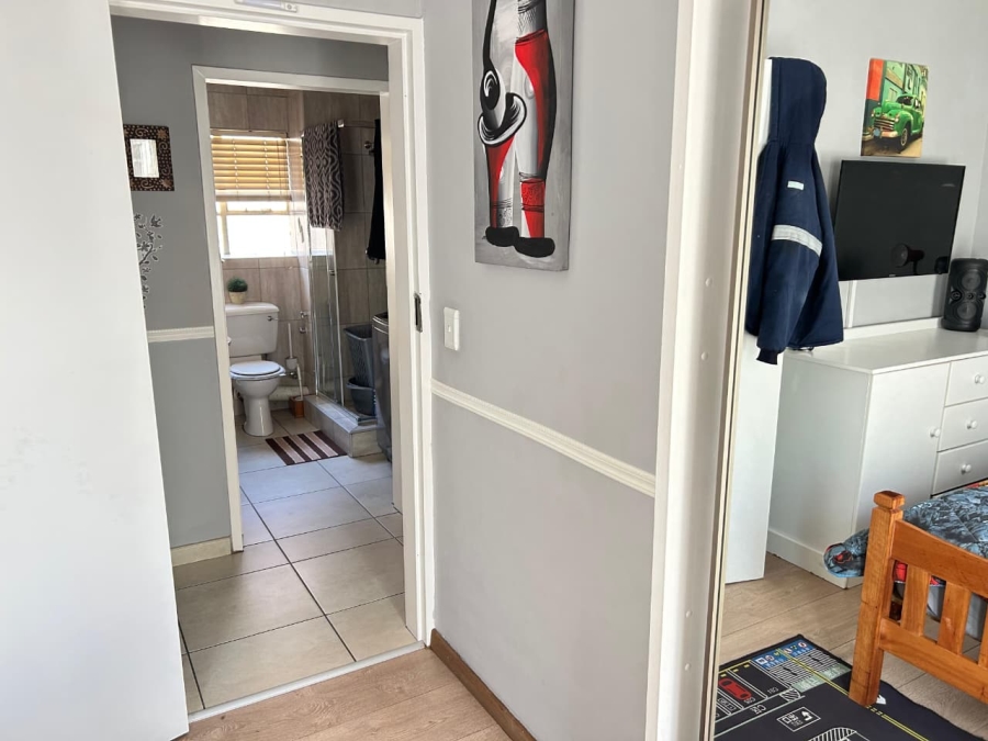 2 Bedroom Property for Sale in South Crest Gauteng