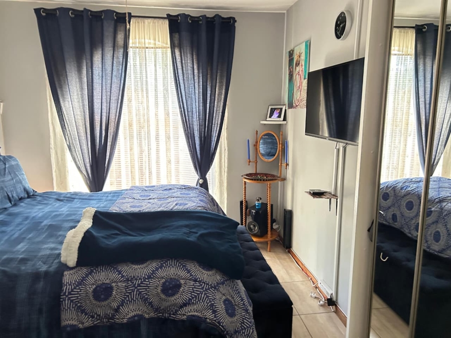 2 Bedroom Property for Sale in South Crest Gauteng