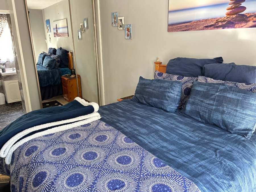 2 Bedroom Property for Sale in South Crest Gauteng