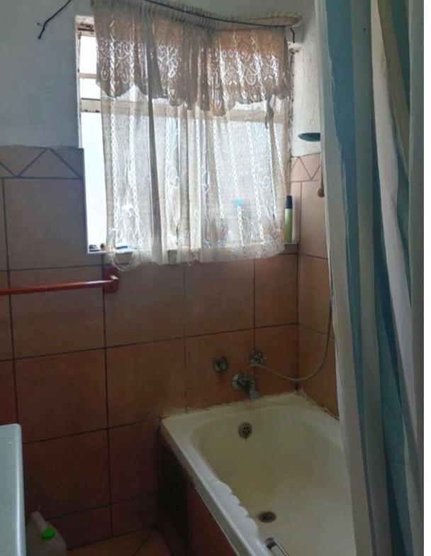 3 Bedroom Property for Sale in Dowerglen Gauteng