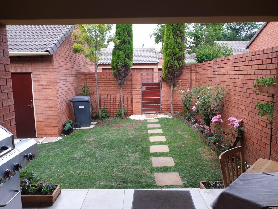 To Let 2 Bedroom Property for Rent in Boardwalk Gauteng