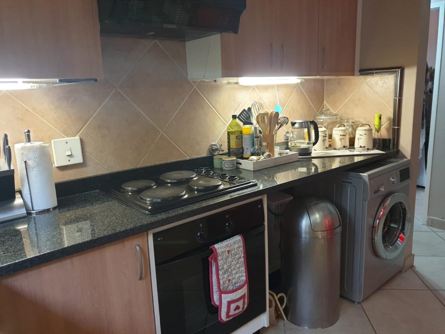 To Let 2 Bedroom Property for Rent in Boardwalk Gauteng