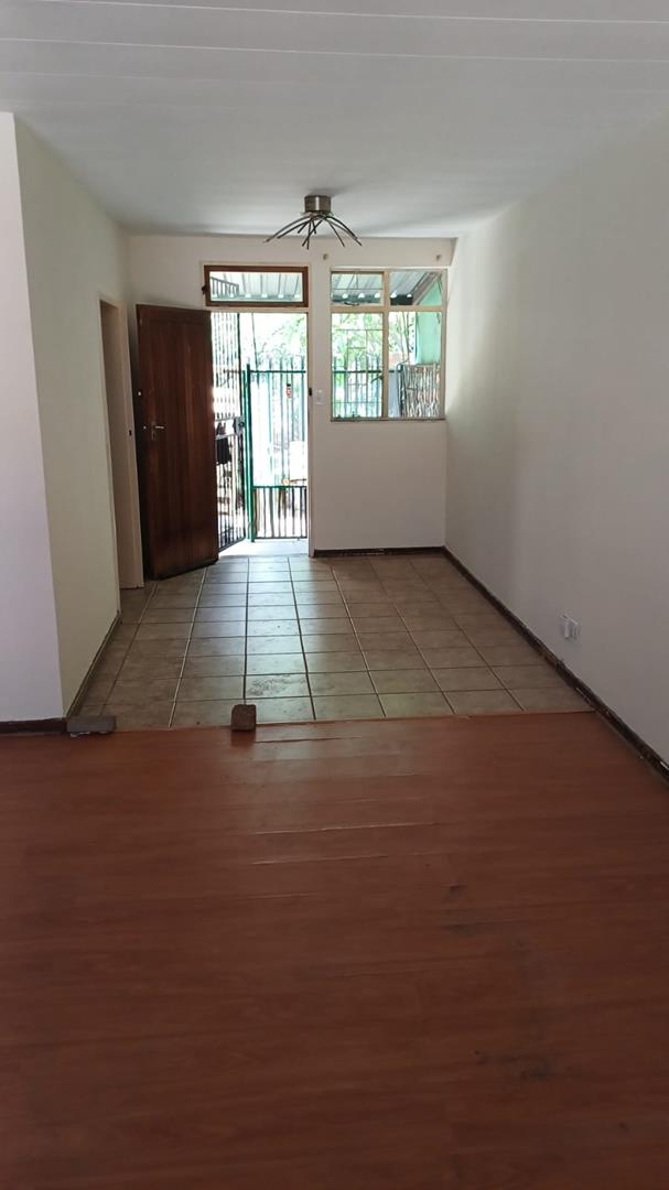 2 Bedroom Property for Sale in Pretoria North Gauteng