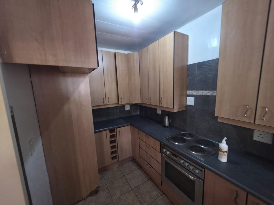2 Bedroom Property for Sale in Pretoria North Gauteng