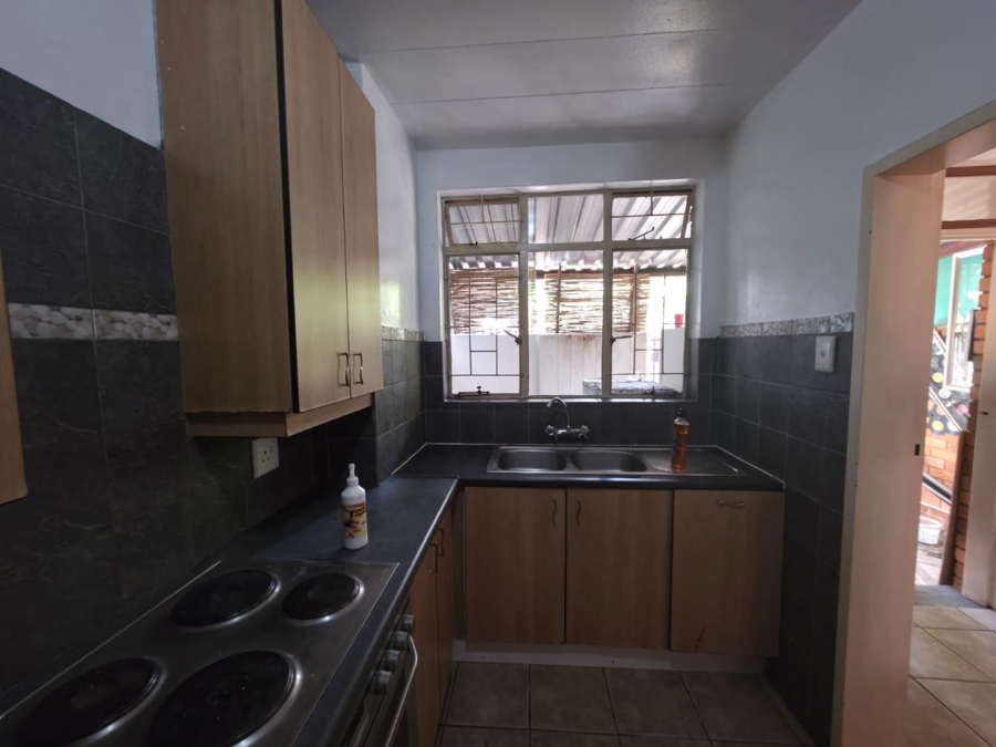 2 Bedroom Property for Sale in Pretoria North Gauteng