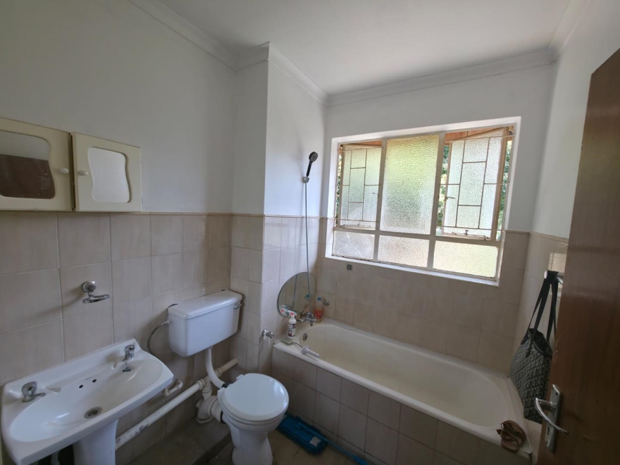 2 Bedroom Property for Sale in Pretoria North Gauteng