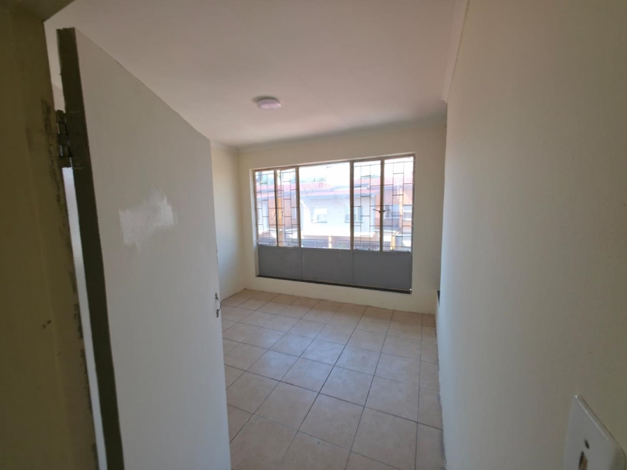 2 Bedroom Property for Sale in Pretoria North Gauteng