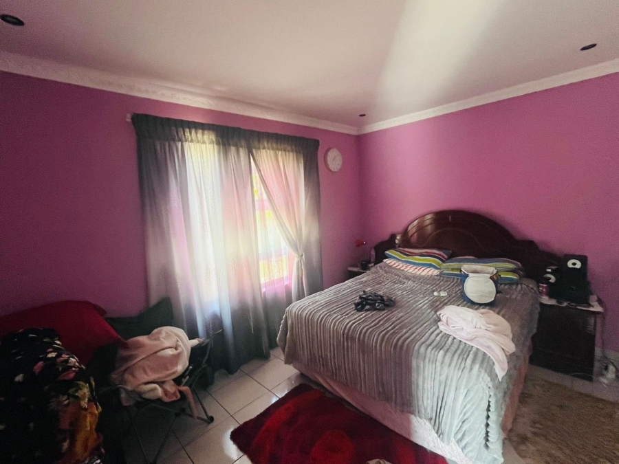 6 Bedroom Property for Sale in Savannah Country Estate Gauteng