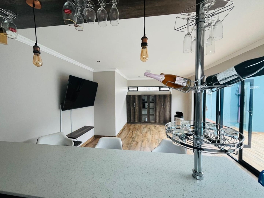 6 Bedroom Property for Sale in Savannah Country Estate Gauteng