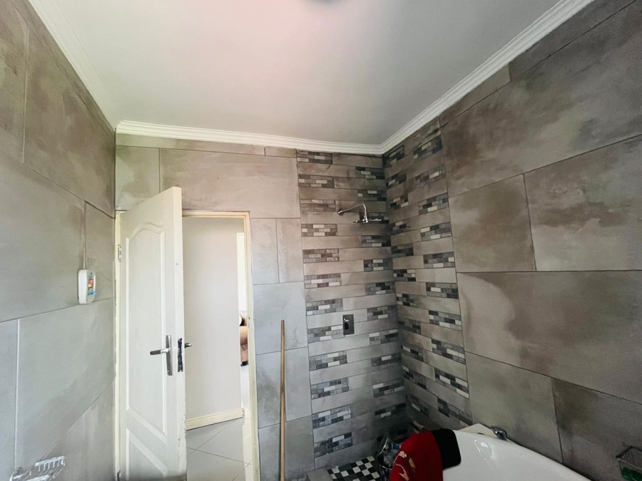 6 Bedroom Property for Sale in Savannah Country Estate Gauteng