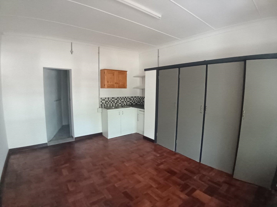 1 Bedroom Property for Sale in Queenswood Gauteng
