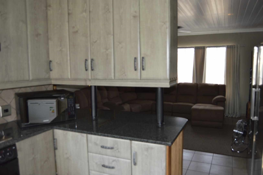 3 Bedroom Property for Sale in Birchleigh Gauteng