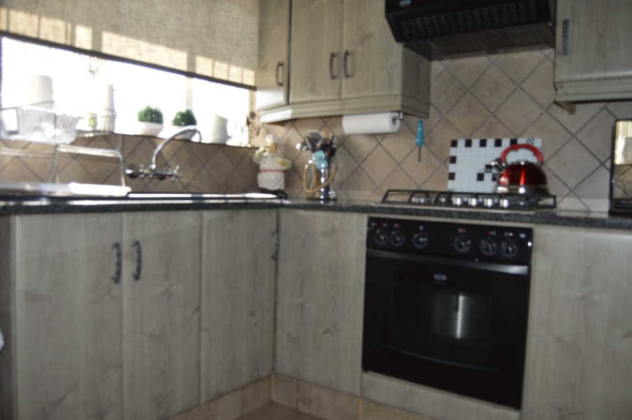 3 Bedroom Property for Sale in Birchleigh Gauteng