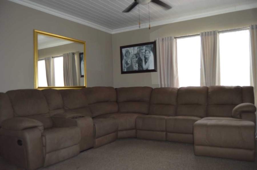 3 Bedroom Property for Sale in Birchleigh Gauteng