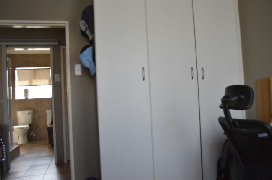 3 Bedroom Property for Sale in Birchleigh Gauteng