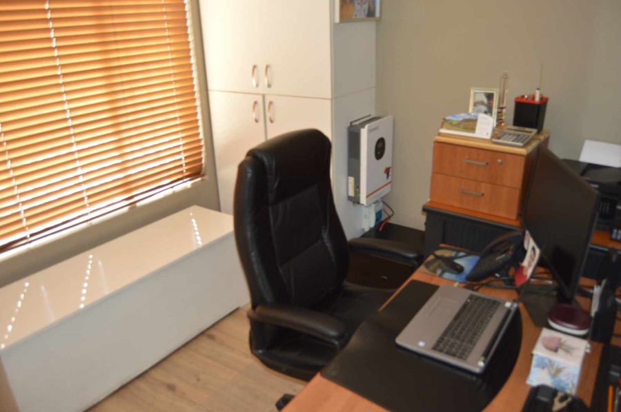 3 Bedroom Property for Sale in Birchleigh Gauteng