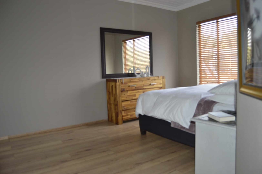 3 Bedroom Property for Sale in Birchleigh Gauteng