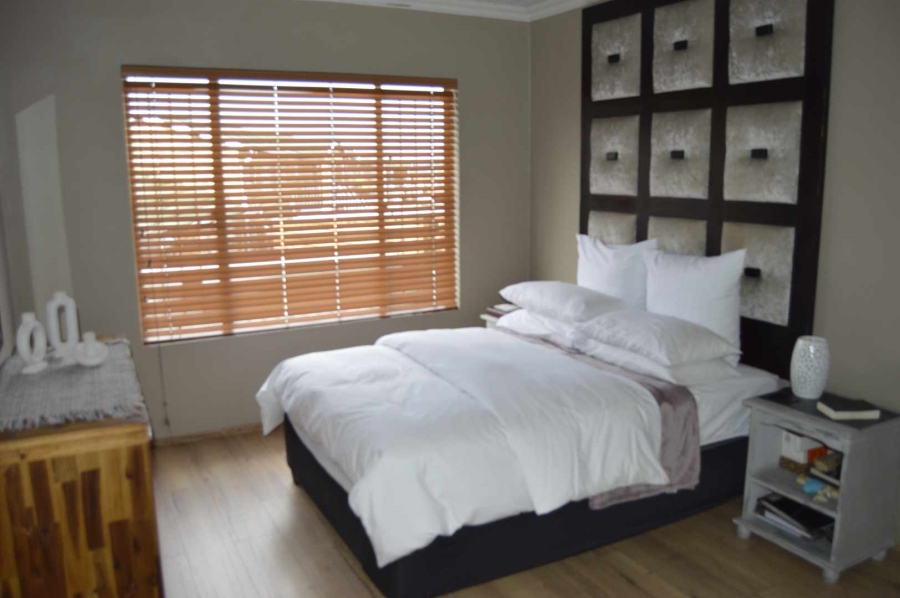 3 Bedroom Property for Sale in Birchleigh Gauteng