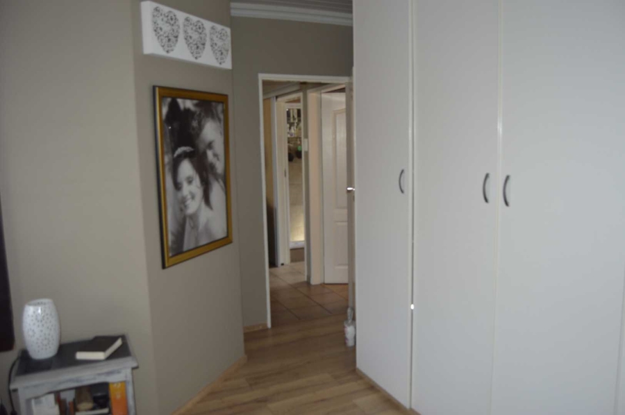 3 Bedroom Property for Sale in Birchleigh Gauteng