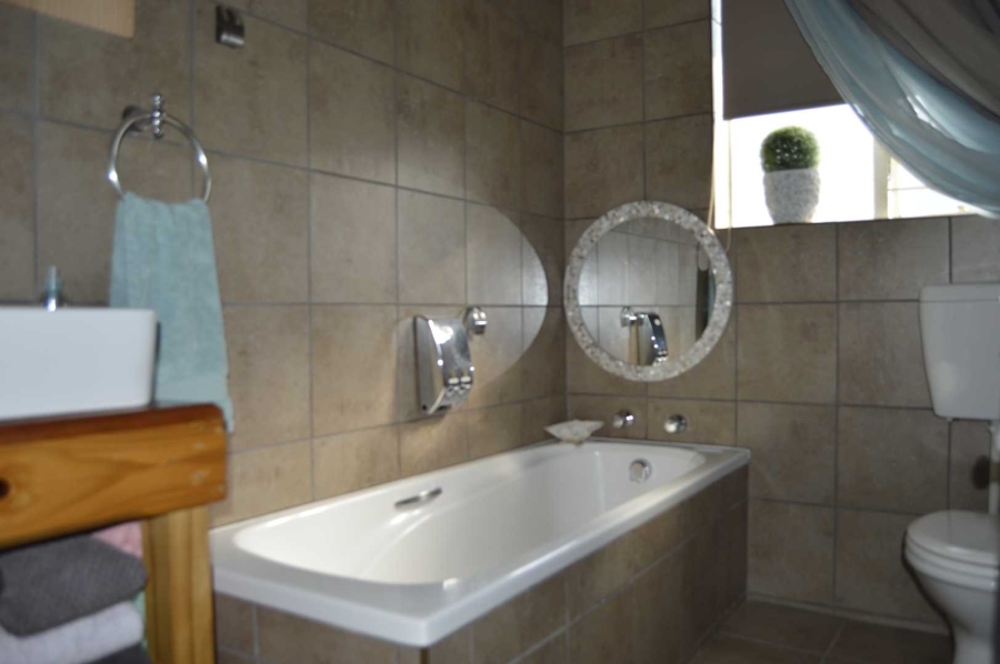 3 Bedroom Property for Sale in Birchleigh Gauteng