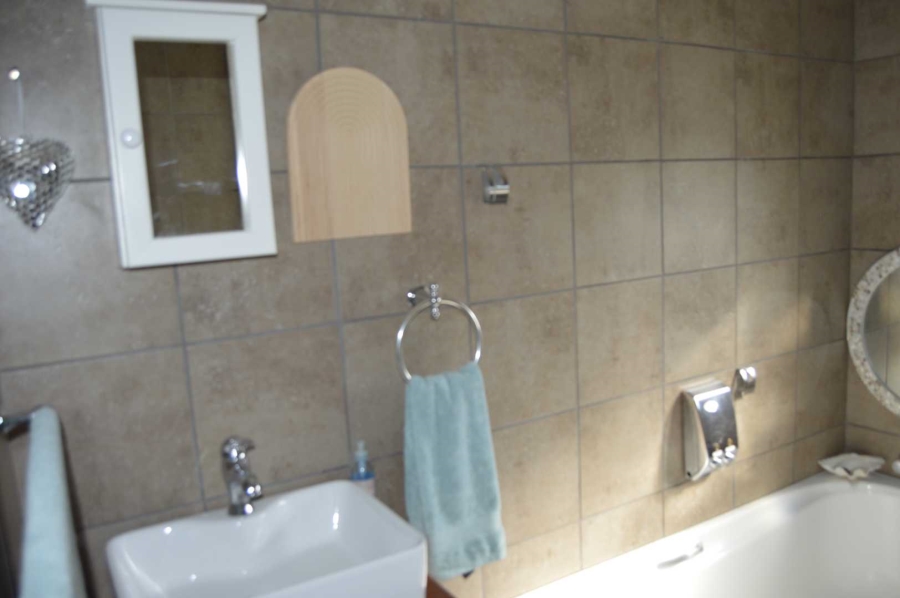 3 Bedroom Property for Sale in Birchleigh Gauteng