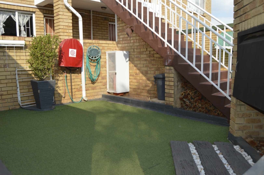 3 Bedroom Property for Sale in Birchleigh Gauteng