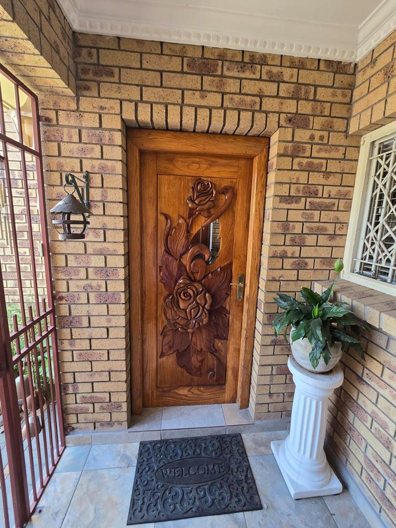 3 Bedroom Property for Sale in Edleen Gauteng